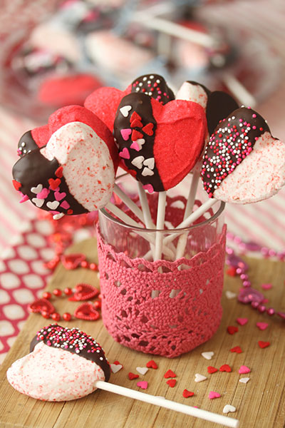 Valentine’s Day Marshmallow Heart Pops