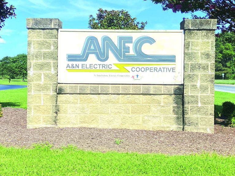 ANEC Annual Meeting Participants Ask Co-op Board for Internet