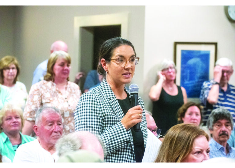 Short-term rentals draw speakers at crowded Cape Charles listening session