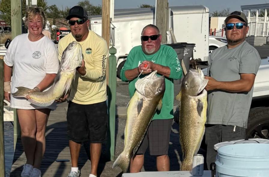 Deep droppers land golden tilefish